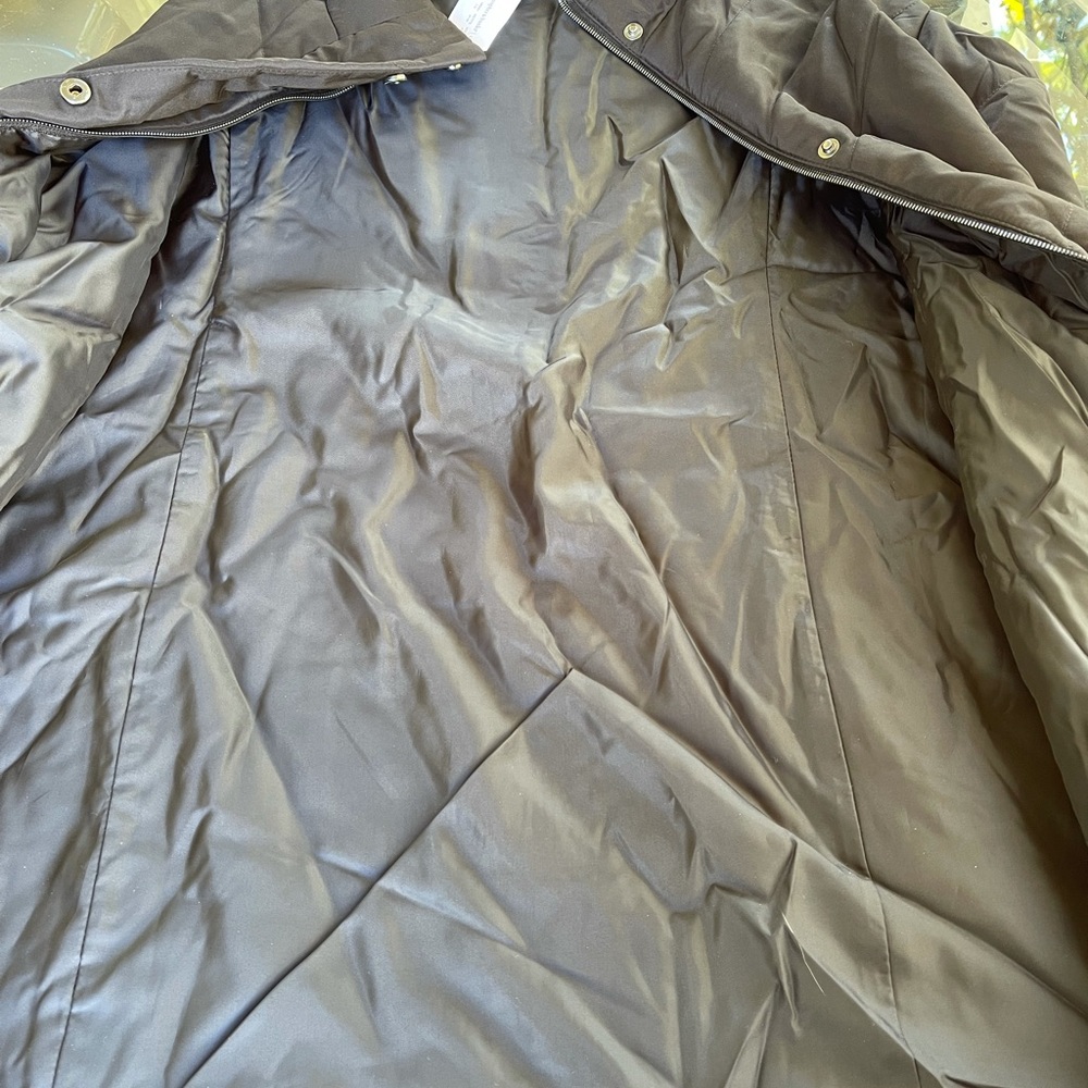 Vest - Picture 3 of 10